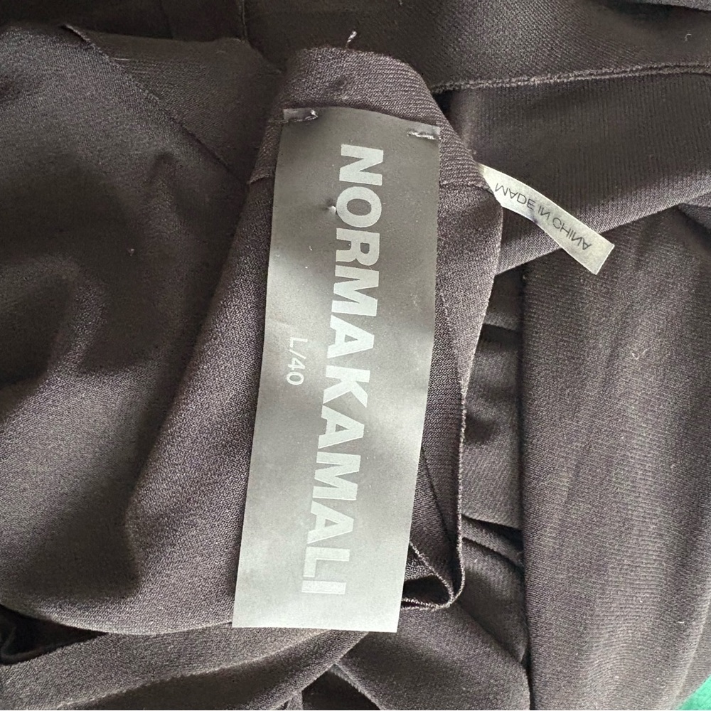 NORMA KAMALI Long Sleeve Drop Shoulder Black Slinky Jersey Jumpsuit EUC Size L - Picture 6 of 11